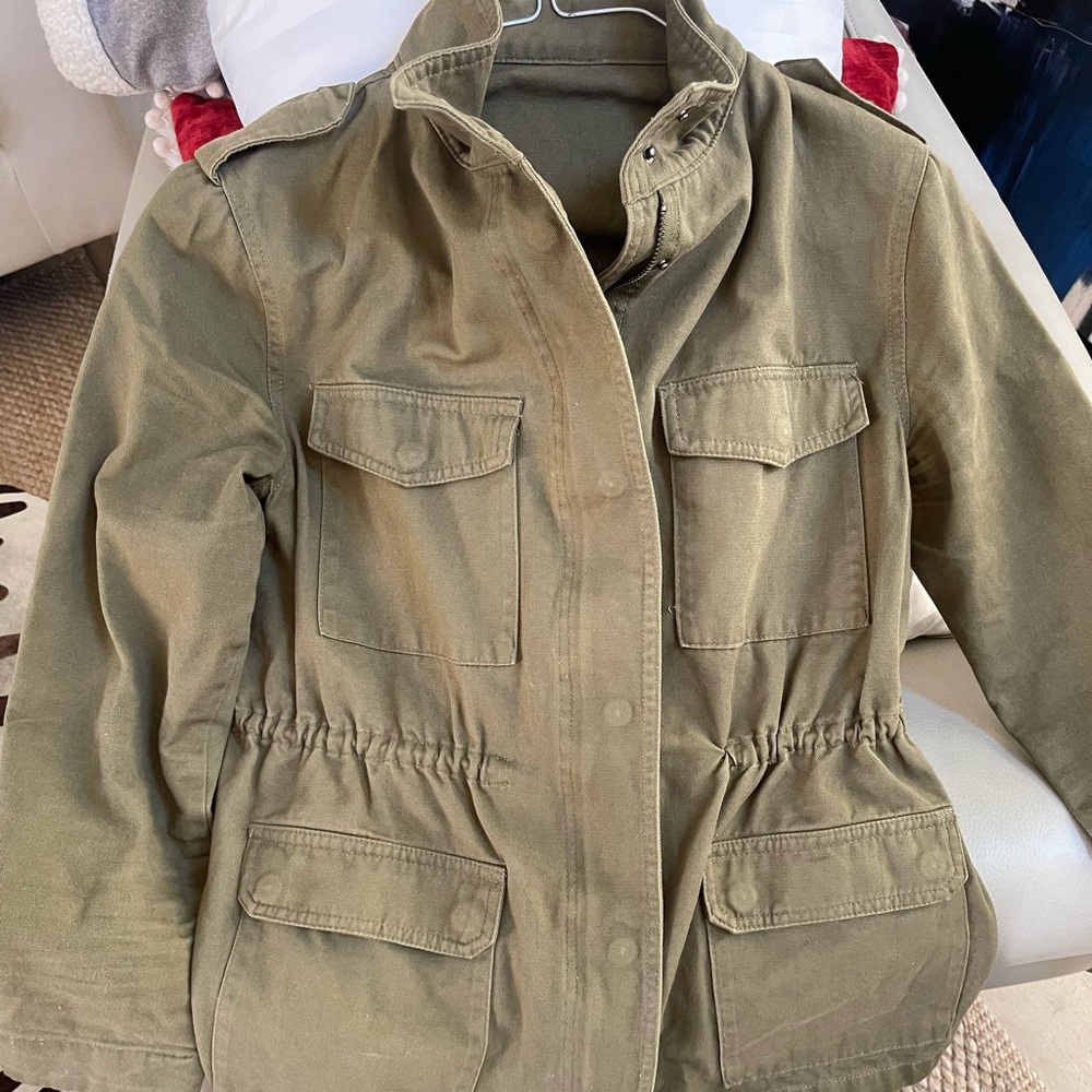Dark Olive Green utility jacket with or without patches! Sz M
